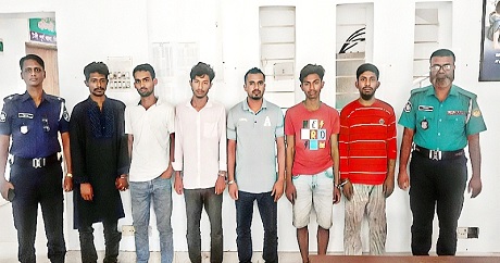টঙ্গীতে দেশীয় অস্ত্রসহ পাঁচ অপহরণকারী গ্রেফতার – Daily Gazipur Online
