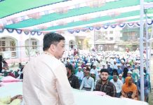 টঙ্গীতে তারেক রহমানের জন্মদিন উপলক্ষে সরকার জাবেদ আহমেদ সুমনের এতিম ও দুঃস্থদের মাঝে কম্বল ও খাবার বিতরণ