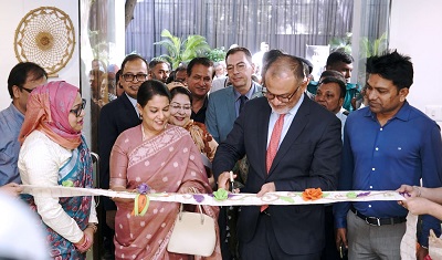 e64ab37a-4c41-44f9-b7cc-cfa30d82730a